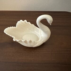Lenox Cream Swan trinket dish